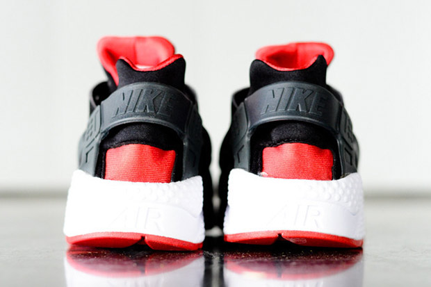 Nike Air Huarache Black Red Chicago 04