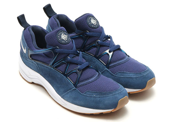 Nike Air Huarache Light Midnight Navy Gum Sole 3