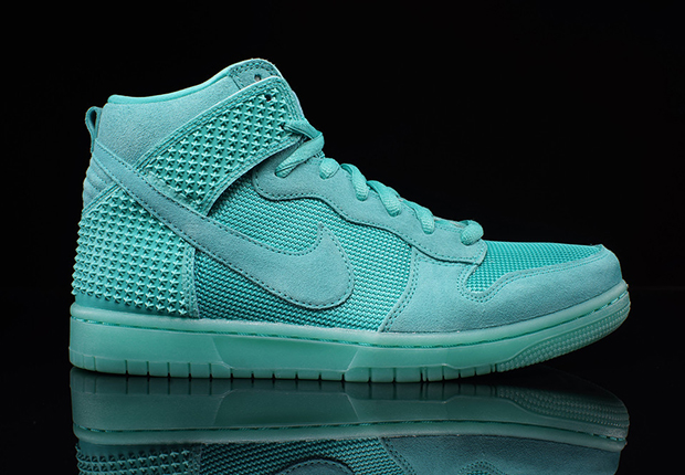 Nike Dunk Cmft Teal Glow Sole 2