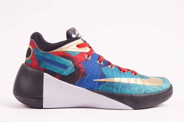 Nike Hyperdunk 2015 Low Detailed Look 02