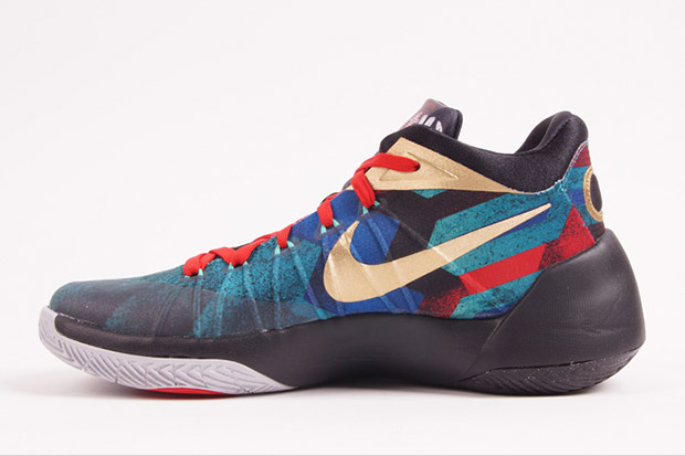 Nike Hyperdunk 2015 Low Detailed Look 03