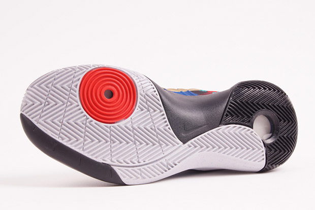 Nike Hyperdunk 2015 Low Detailed Look 04