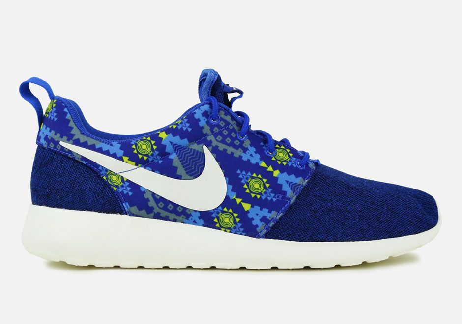 Nike Roshe Run Aztec Royal 1
