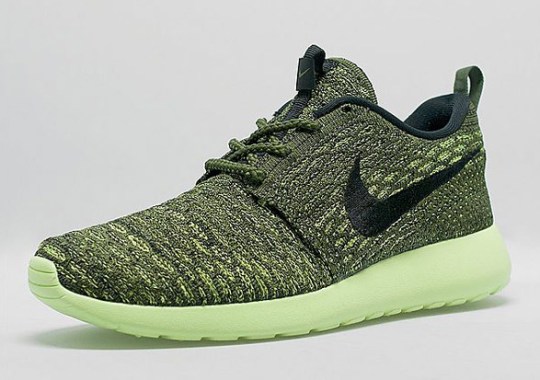 Bright Volt Soles On The Latest Nike Flyknit Roshe Run