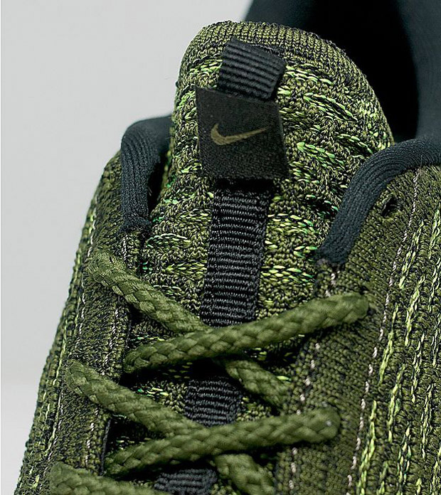 Nike Roshe Run Flyknit Womens Green Envy 04