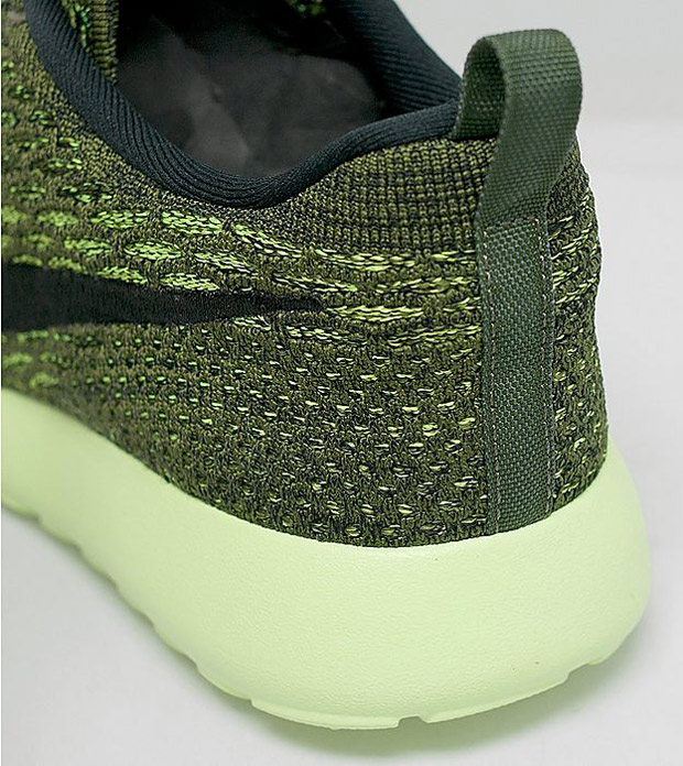 Nike Roshe Run Flyknit Womens Green Envy 07