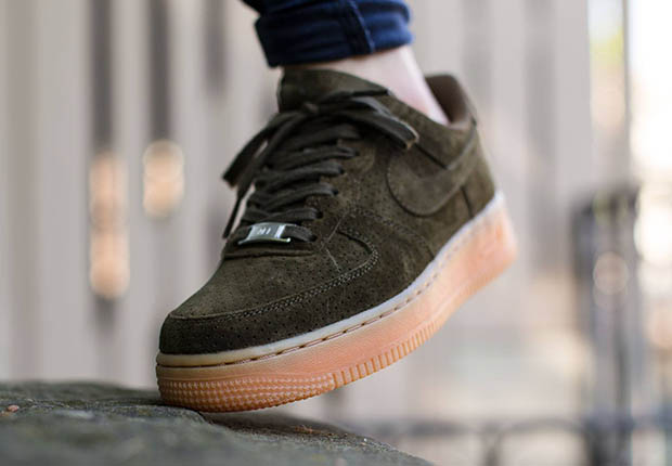 Nike Wmns Air Force 1 Low Dark Loden Suede 4