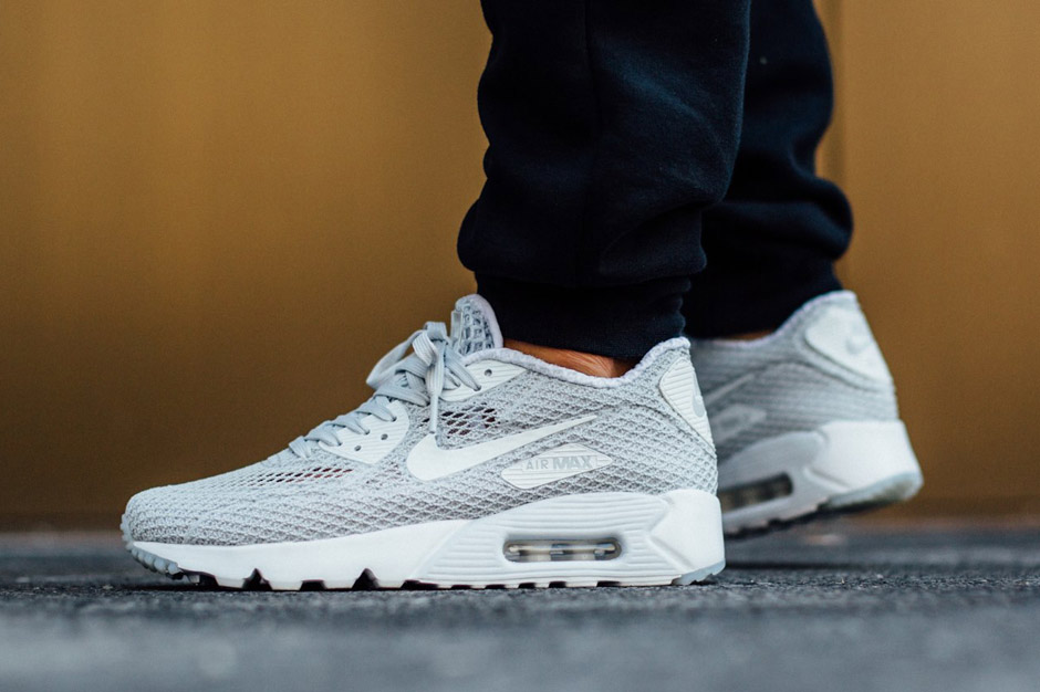 On Feet Nike Air Max 90 Ultra Breeze 09