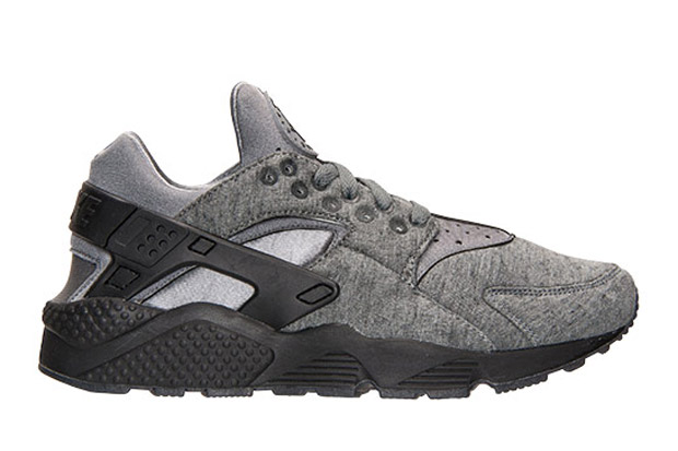 Tech Fleece Nike Huarache Coming Soon 02