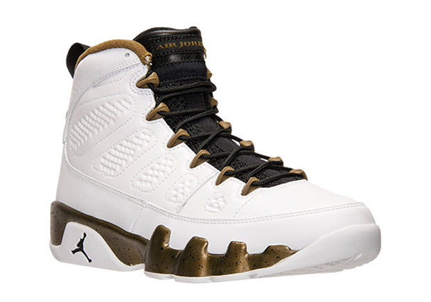 Air Jordan 9 Statue Retail Image Set Summary