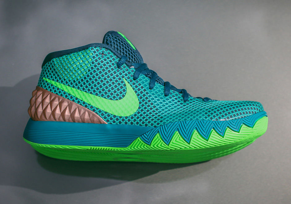 Australia Kyrie 1