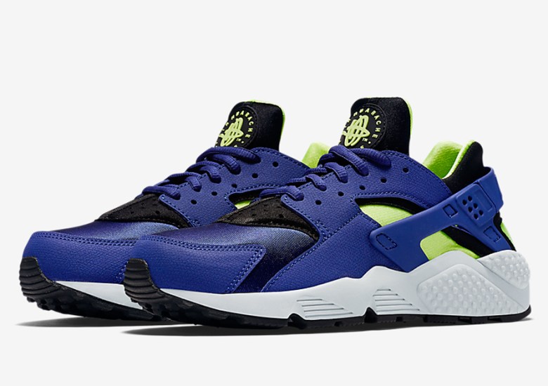 Don’t Call These The “Sprite” Nike Air Huaraches