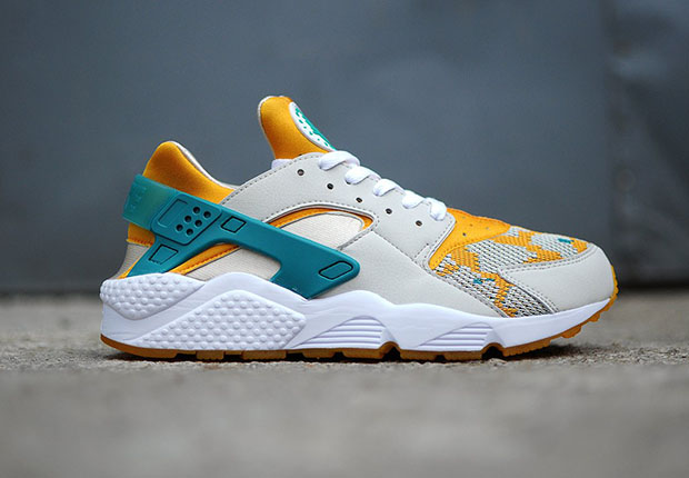 Nike Air Huarache Woven Toe Light Bone 3