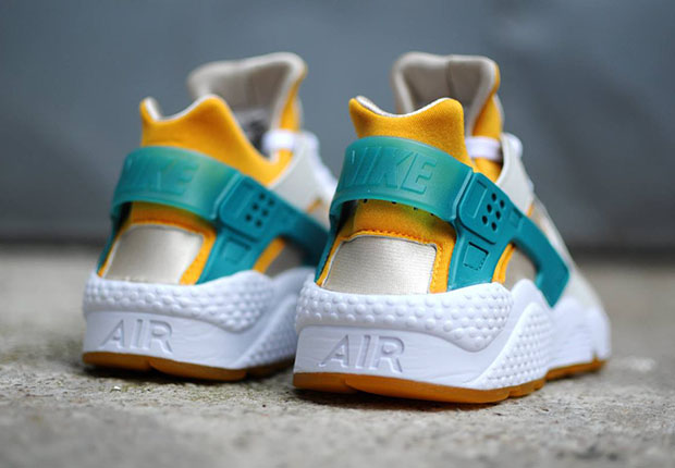 Nike Air Huarache Woven Toe Light Bone 4