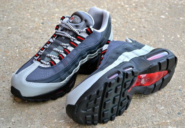 Nike Air Max 95 Anthracite Silver Red 2