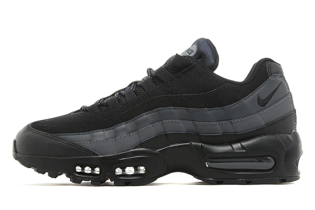 Nike Air Max 95 Stealth Mode 02
