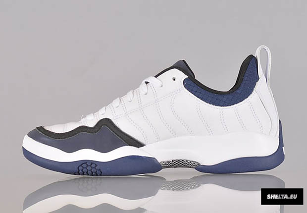 Nike Air Oscillate Quickstrike 3