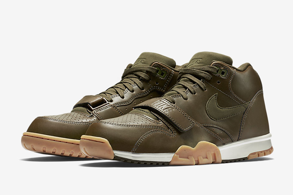 Tonal Colorways Of The Nike Air Trainer 1 Are What's Hot