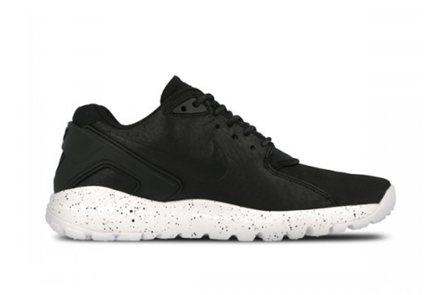 Nike Mobb Ultra Low Black White 03