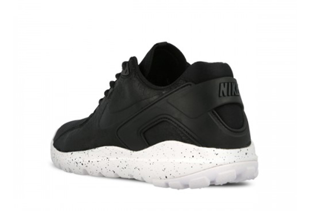 Nike Mobb Ultra Low Black White 04