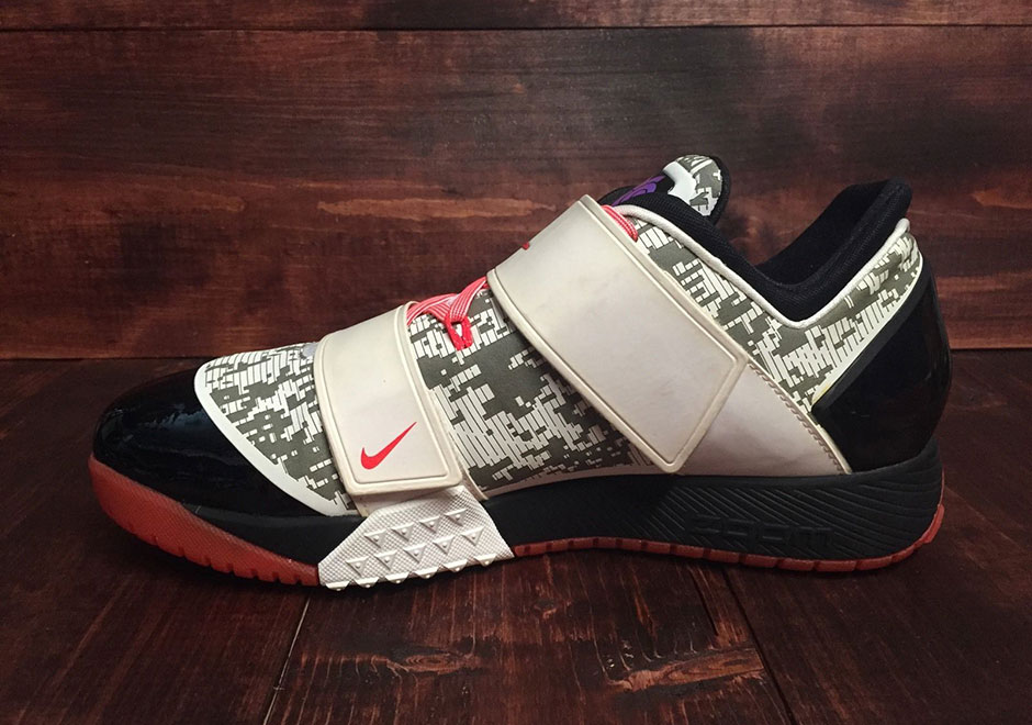 Nike Revis 2 Digi Camo 4