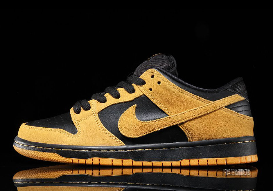 Nike Sb Dunk Lowuniversity Gold Black Budget Heat