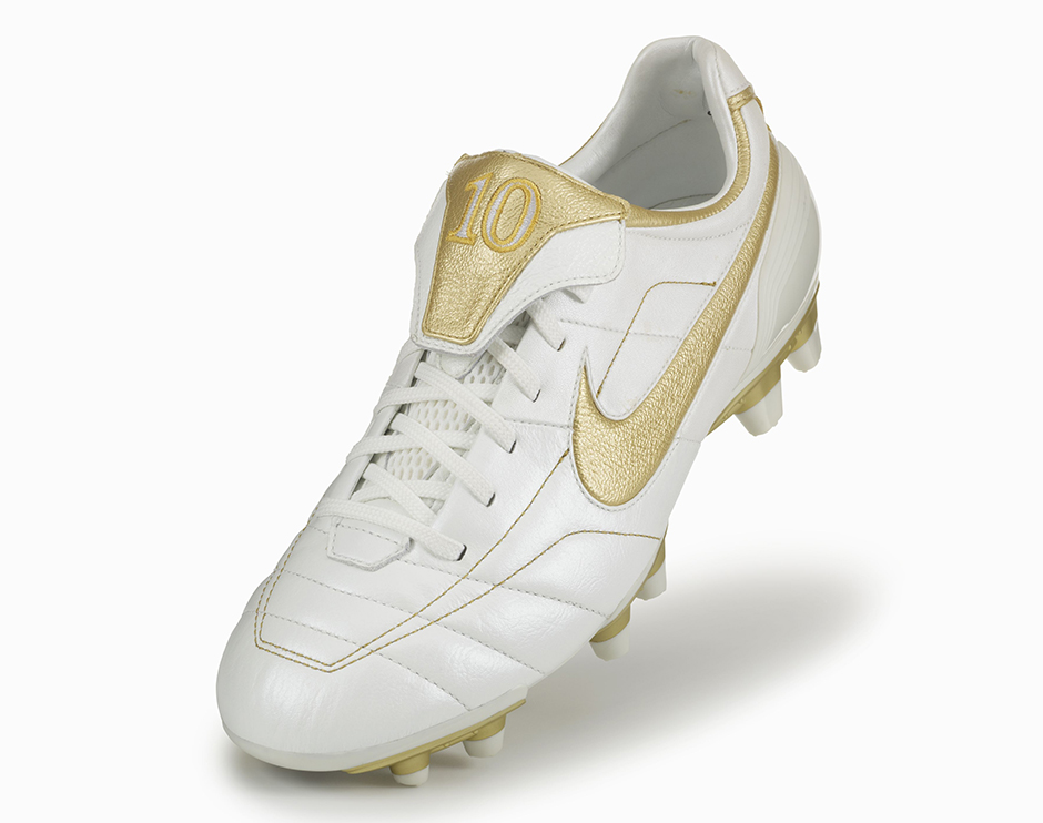 Nike Viral Soccer Video Celebrates 10 Year Anniversary New Tiempo 11