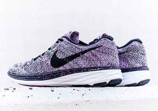 Nike Womens Flyknit Lunar 3 “Fuchsia Glow”