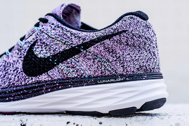 Nike Wmns Flyknit Lunar3 Fuchsia Glow 05