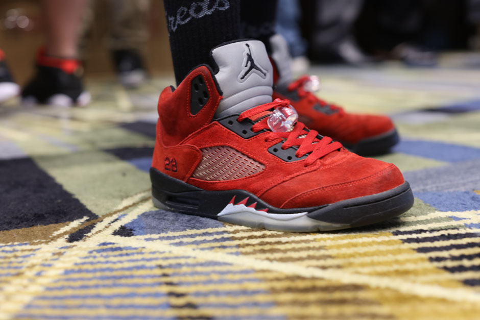 sneaker-con-detroit-august-on-feet-001