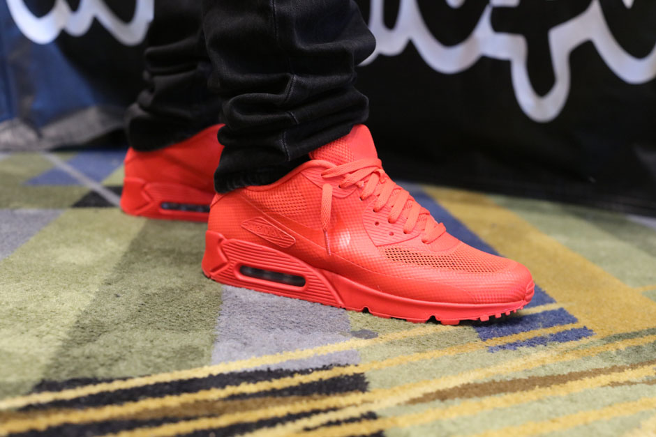 sneaker-con-detroit-august-on-feet-010