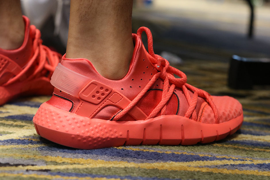 sneaker-con-detroit-august-on-feet-037