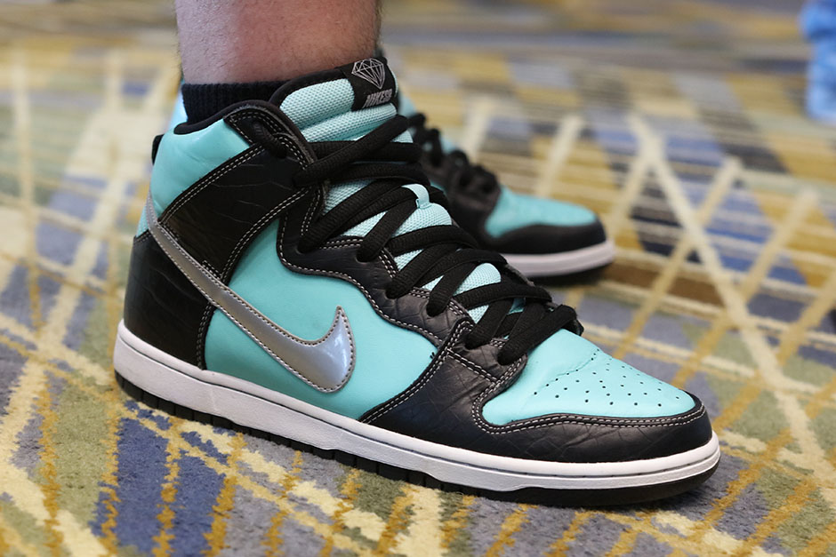 sneaker-con-detroit-august-on-feet-042