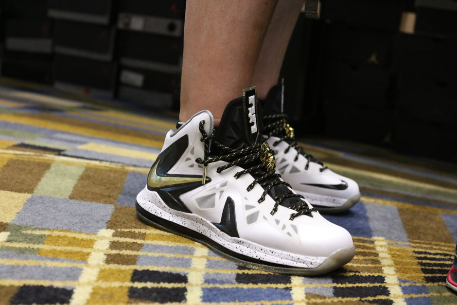 sneaker-con-detroit-august-on-feet-064