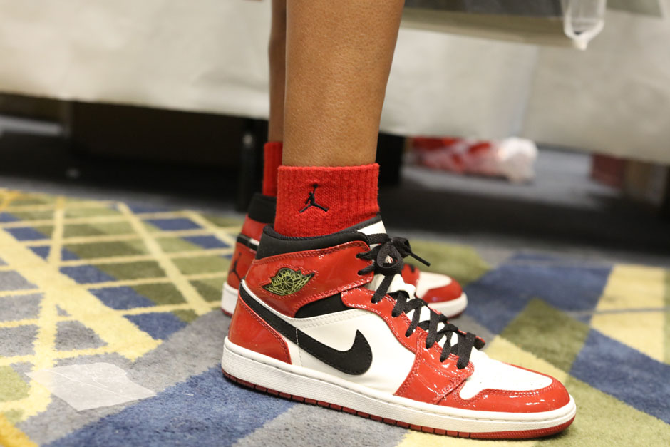 sneaker-con-detroit-august-on-feet-074