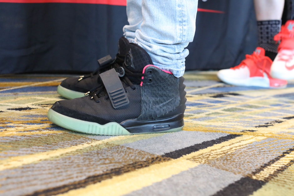 sneaker-con-detroit-august-on-feet-109