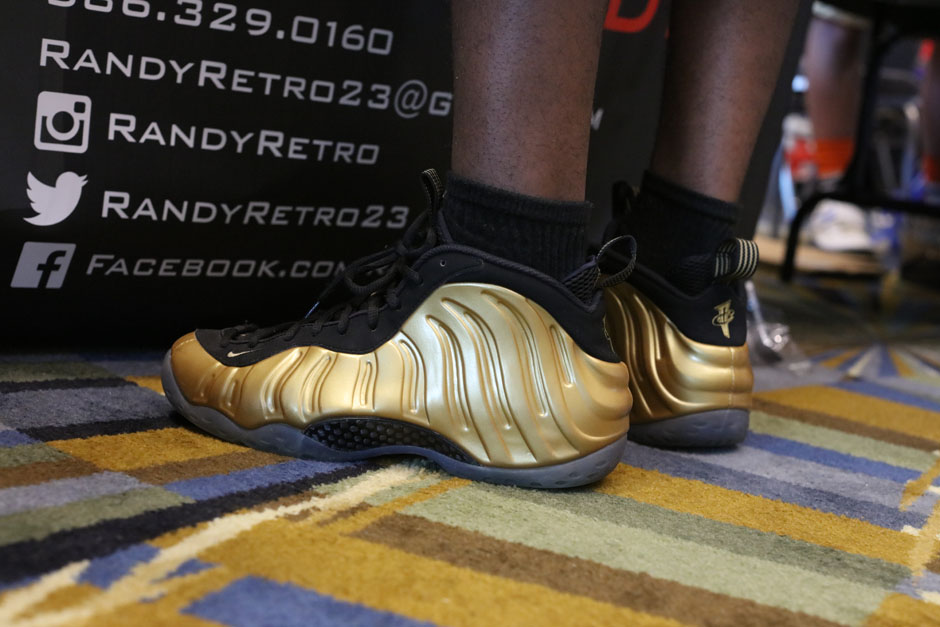 sneaker-con-detroit-august-on-feet-118