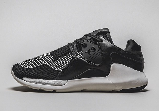 Adidas Y 3 Boost Qr Primeknit Black White 1