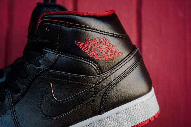 Air Jordan 1 Mid Lance Mountain Black Red 03