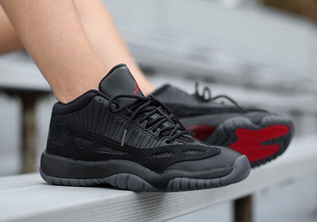 air-jordan-11-retro-low-ie-black-true-red-gs-1