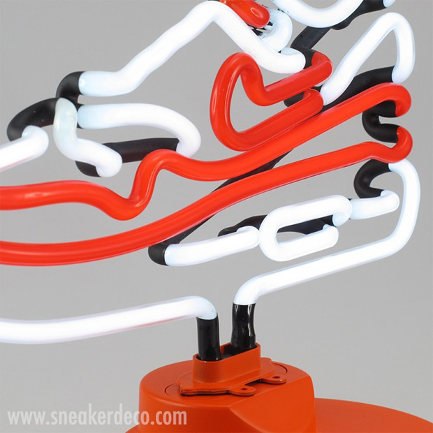 Air Max 1 Neon Lamp 8