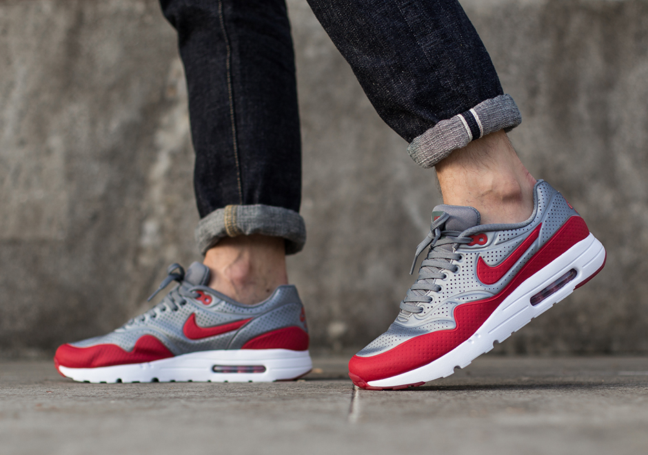 Air Max 1 Ultra Moire Gym Red Met Dark Grey 2