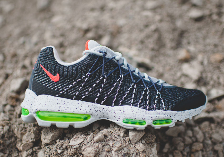 Air Max 95 Ultra Jacquard Navy Red Neon 1