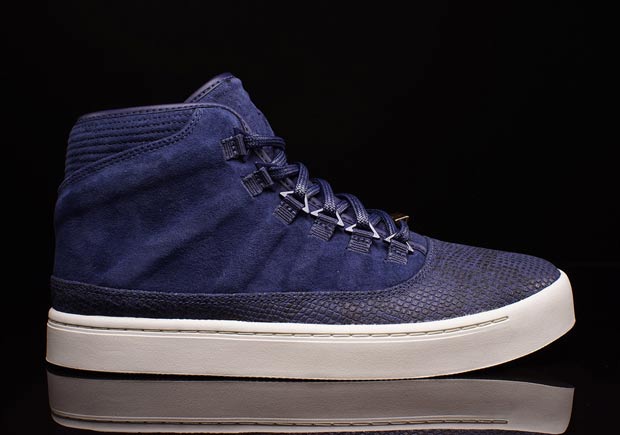 Jordan Westbrook 0 Obsidian Metallic Gold 02