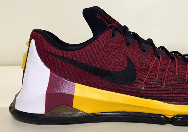 Nike KD 8 "Washington Redskins"