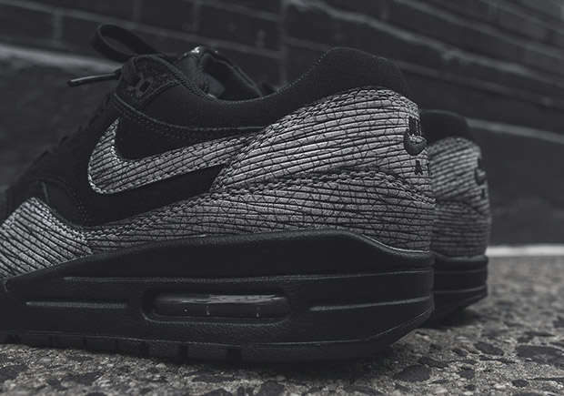 Nike Air Max 1 Metallic Hematite 01