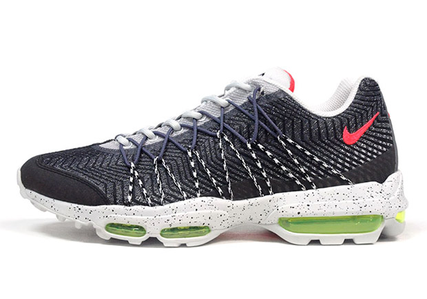 Nike Air Max 95 Ultra Night Shade Bright Crimson Volt 4