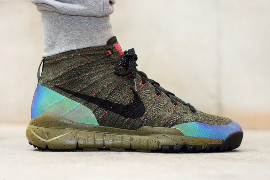 Nike Flyknit Chukka Trainer Fsb Iridescent Sequoia 01