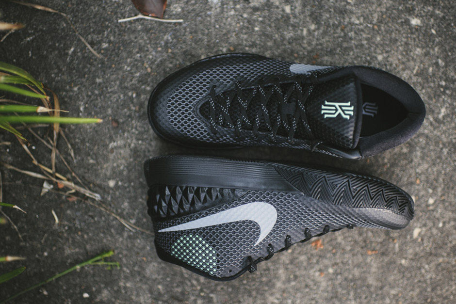 Nike Kyrie 1 Green Glow Coming Soon 03