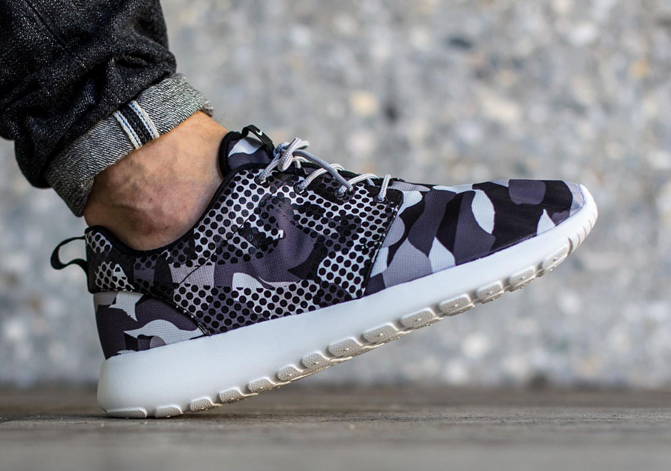 Nike Couldn't Decide On What Print To Use For This Roshe Run